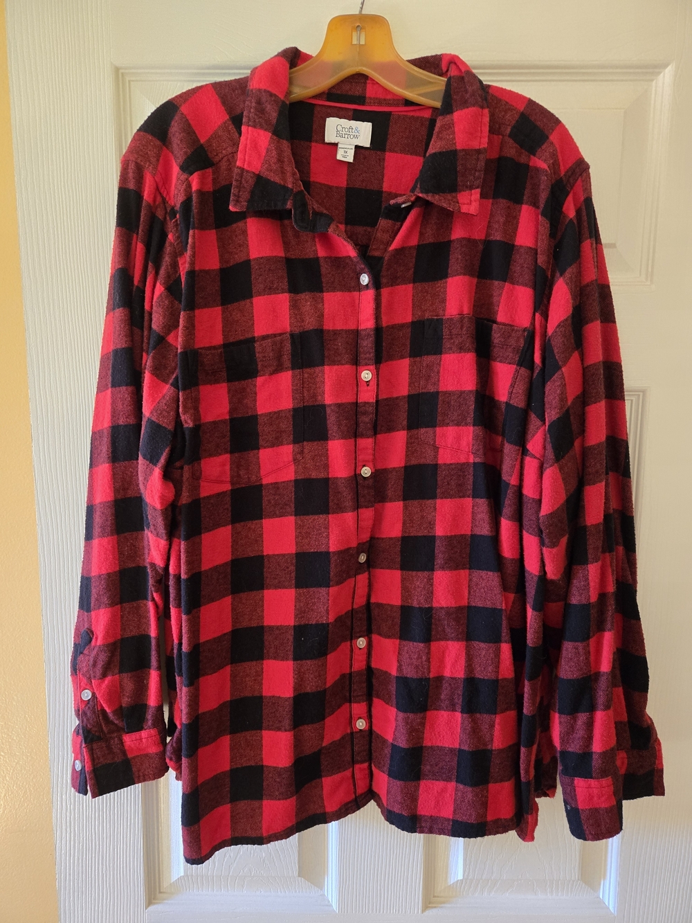 Croft & Barrow Red and Black Buffalo Plaid Button-Up Shirt - Picture 1 of 3